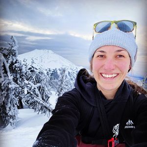 Meet your Posher, Jacqueline